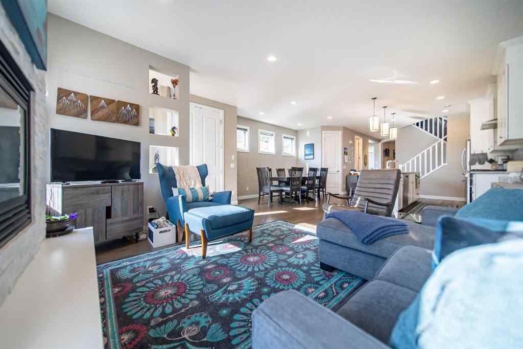 MLS® A2264133 - 3524 41 Street SW in Glenbrook Calgary, Residential