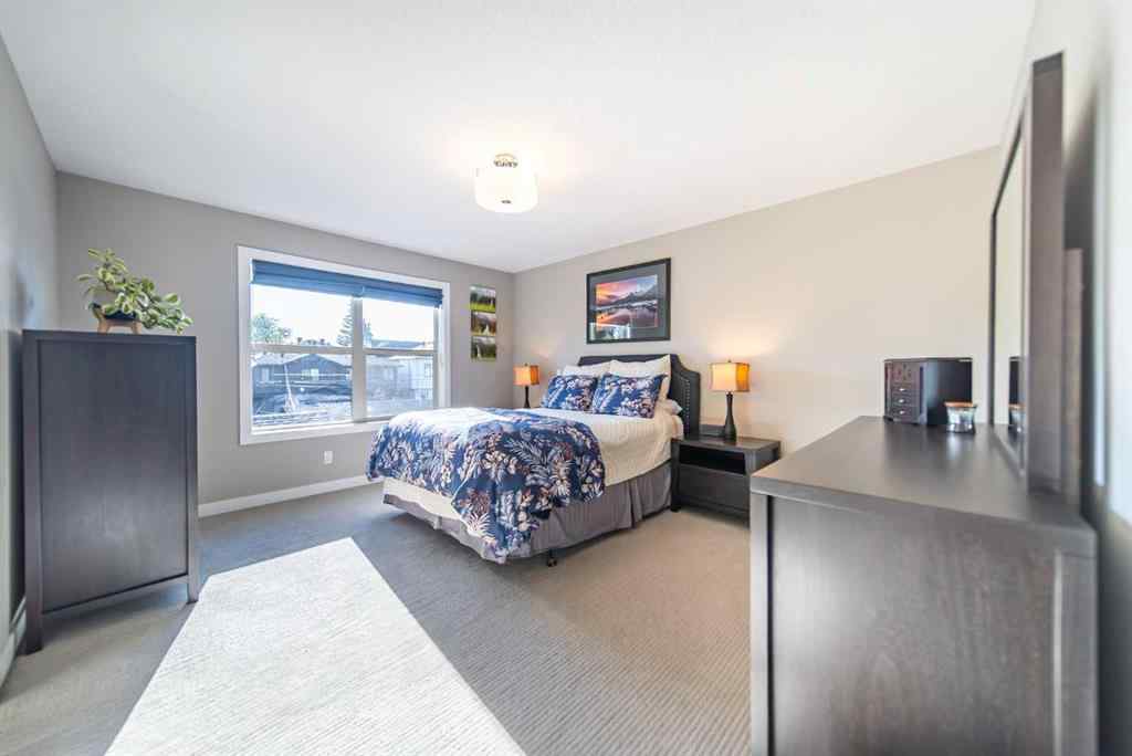 MLS® A2264133 - 3524 41 Street SW in Glenbrook Calgary, Residential