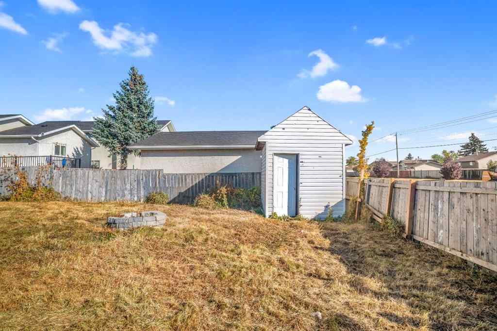 MLS® A2264135 - 57 Martinview Crescent NE in Martindale Calgary, Residential