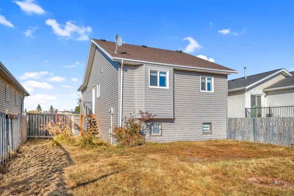 MLS® A2264135 - 57 Martinview Crescent NE in Martindale Calgary, Residential