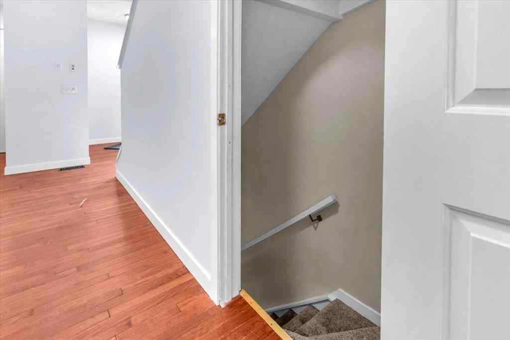 MLS® A2264145 - 37 Douglasbank Rise SE in Douglasdale/Glen Calgary, Residential