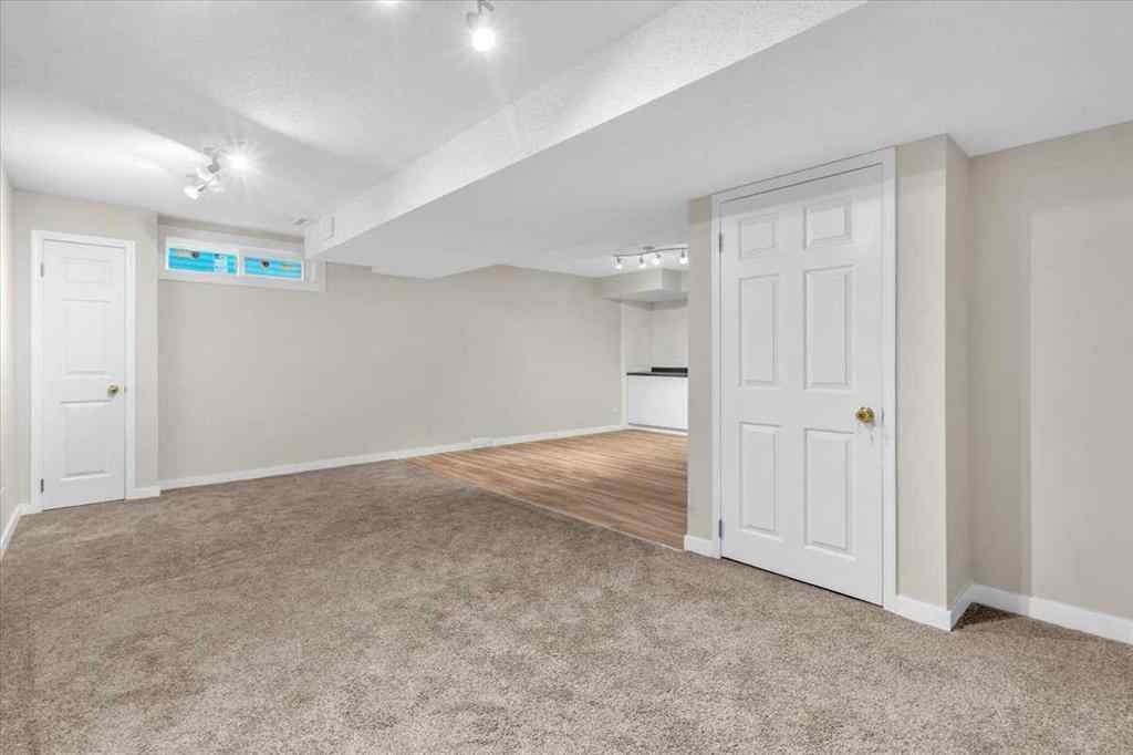 MLS® A2264145 - 37 Douglasbank Rise SE in Douglasdale/Glen Calgary, Residential