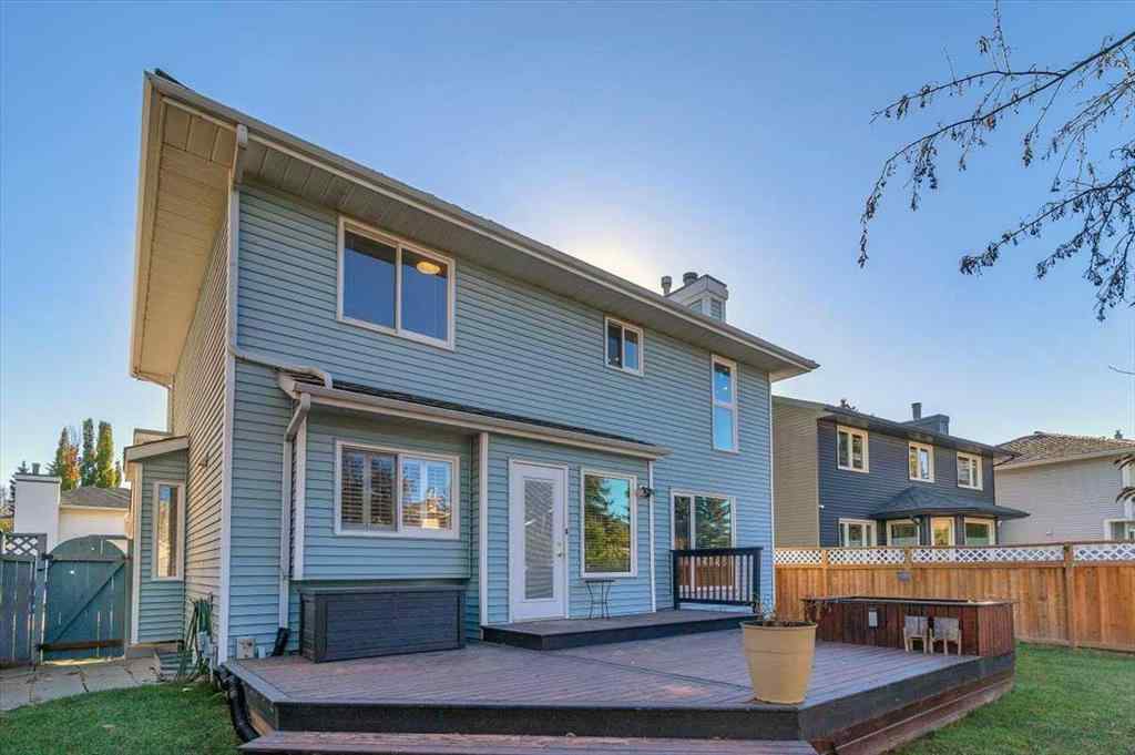 MLS® A2264145 - 37 Douglasbank Rise SE in Douglasdale/Glen Calgary, Residential