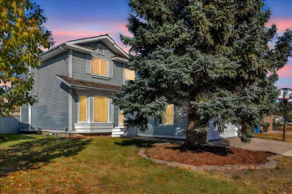 MLS® A2264145 - 37 Douglasbank Rise SE in Douglasdale/Glen Calgary, Residential
