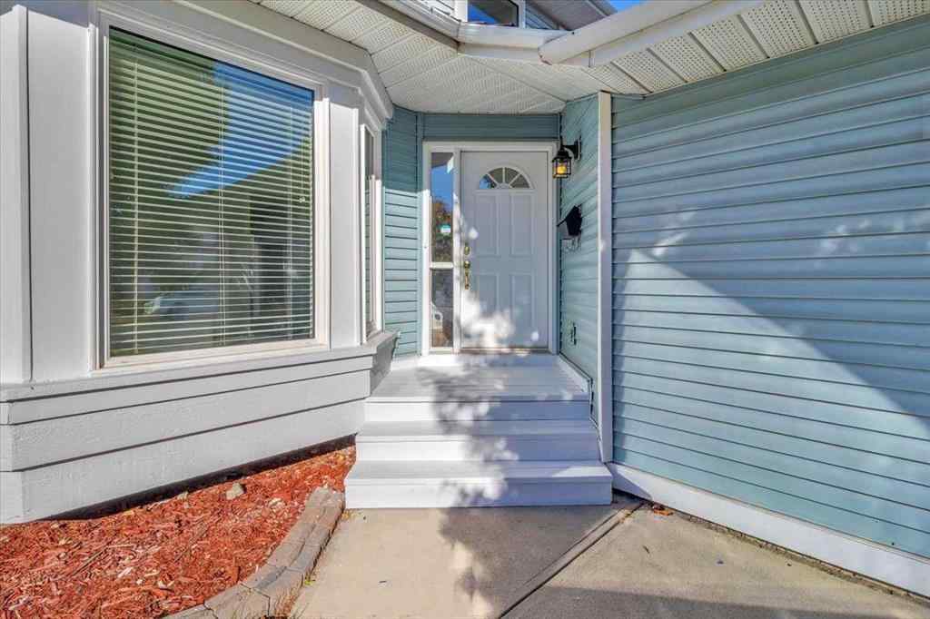 MLS® A2264145 - 37 Douglasbank Rise SE in Douglasdale/Glen Calgary, Residential