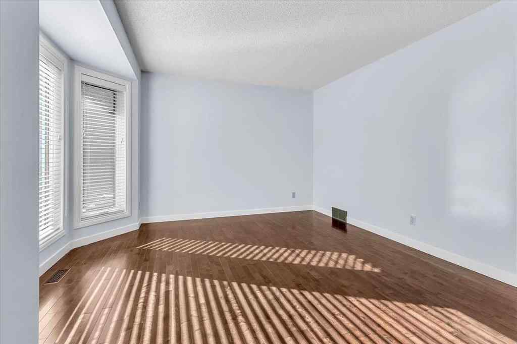 MLS® A2264145 - 37 Douglasbank Rise SE in Douglasdale/Glen Calgary, Residential