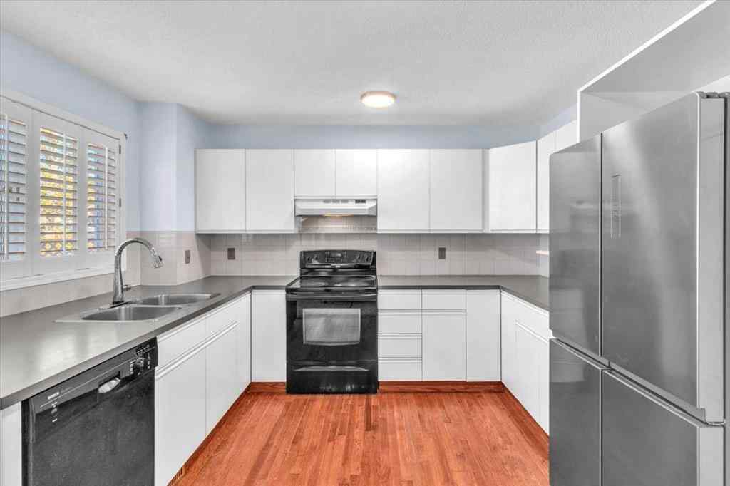 MLS® A2264145 - 37 Douglasbank Rise SE in Douglasdale/Glen Calgary, Residential