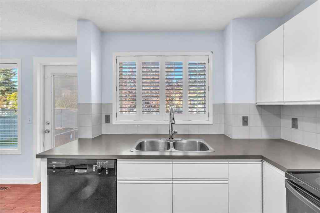 MLS® A2264145 - 37 Douglasbank Rise SE in Douglasdale/Glen Calgary, Residential