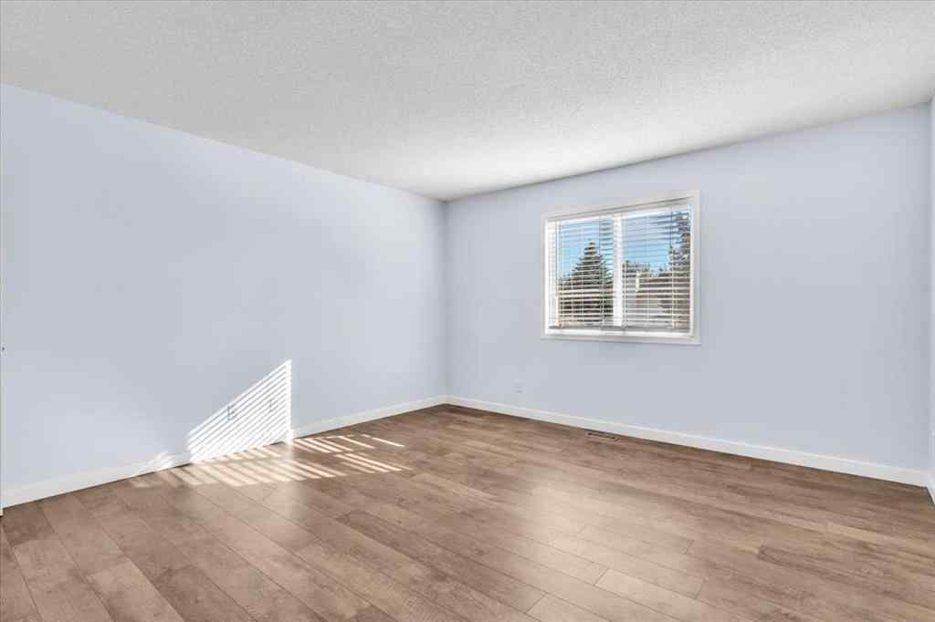 MLS® A2264145 - 37 Douglasbank Rise SE in Douglasdale/Glen Calgary, Residential