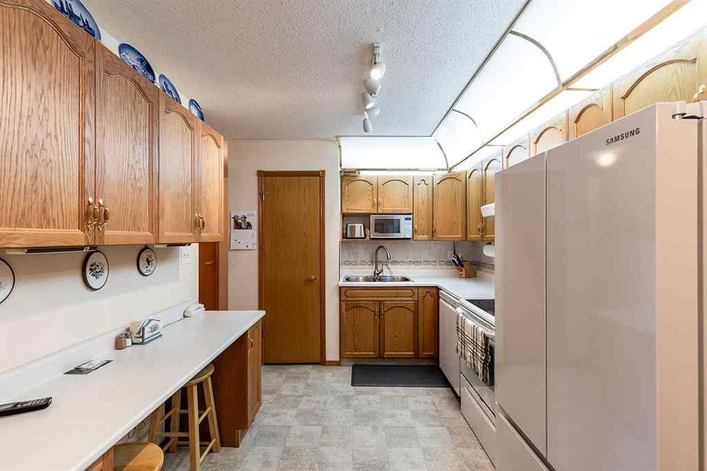 MLS® A2264148 - Unit #414 22 Park Meadows Drive SE in Southview-Park Meadows Medicine Hat, Residential