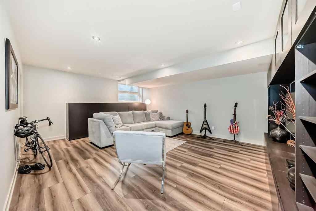 MLS® A2264149 - 2132 27 Avenue SW in Richmond Calgary, Residential