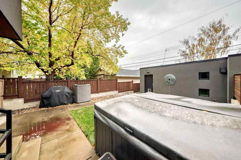 MLS® A2264149 - 2132 27 Avenue SW in Richmond Calgary, Residential