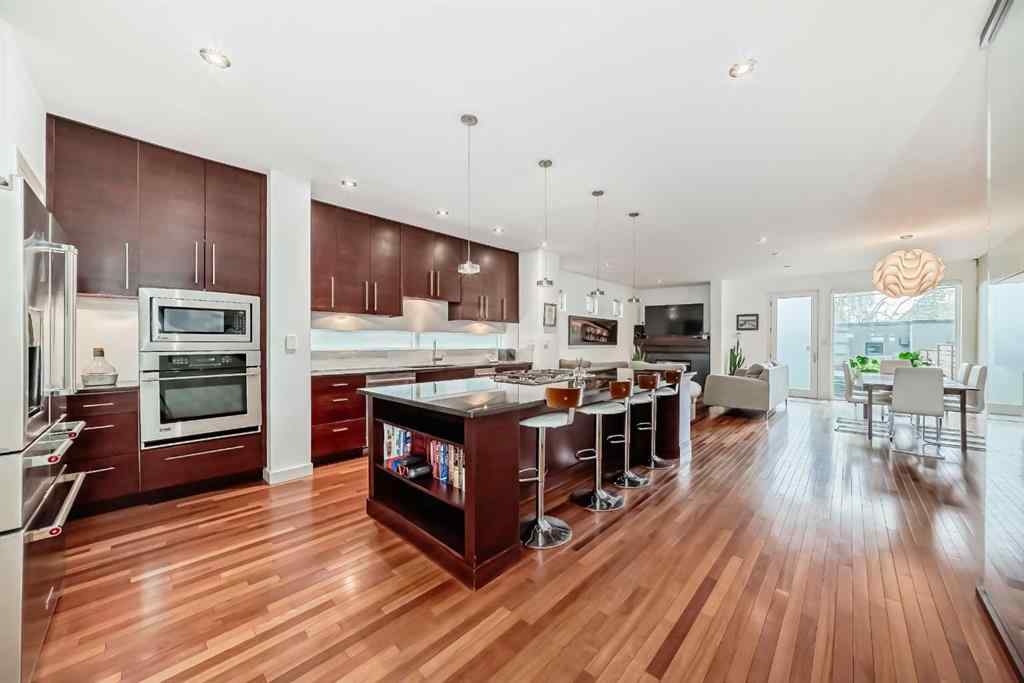 MLS® A2264149 - 2132 27 Avenue SW in Richmond Calgary, Residential