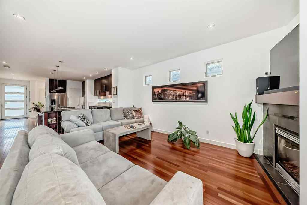 MLS® A2264149 - 2132 27 Avenue SW in Richmond Calgary, Residential