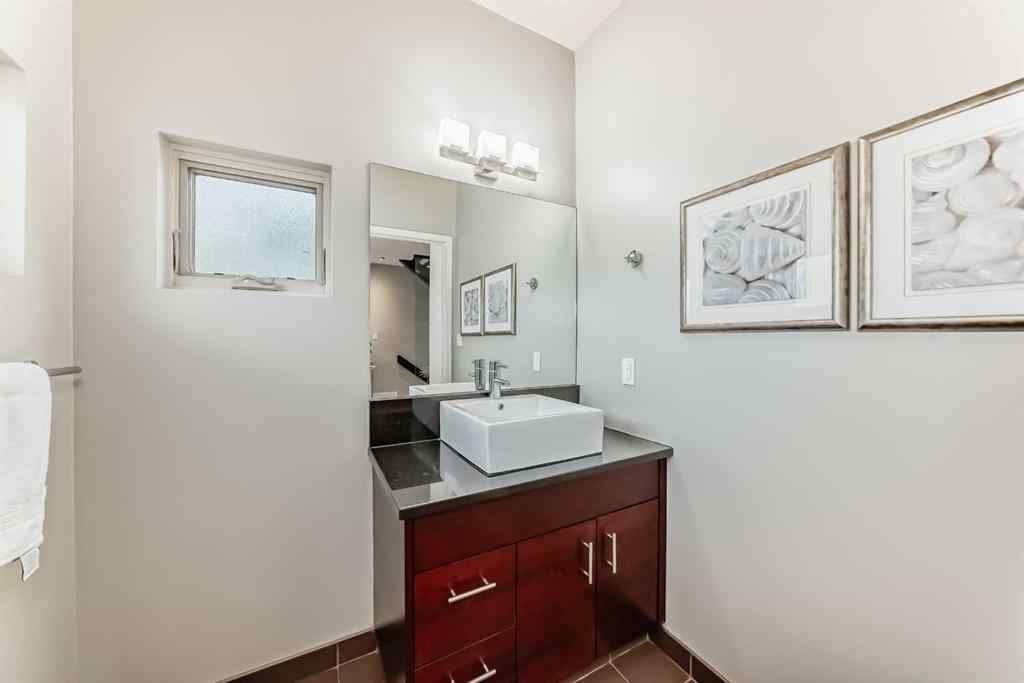 MLS® A2264149 - 2132 27 Avenue SW in Richmond Calgary, Residential