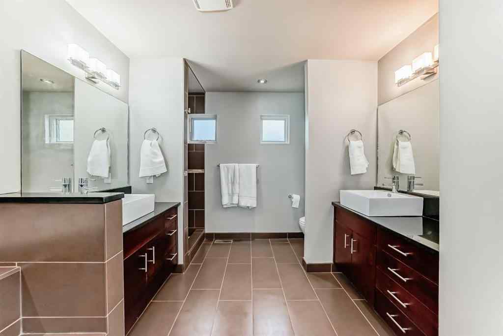 MLS® A2264149 - 2132 27 Avenue SW in Richmond Calgary, Residential