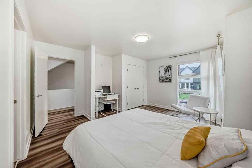 MLS® A2264149 - 2132 27 Avenue SW in Richmond Calgary, Residential