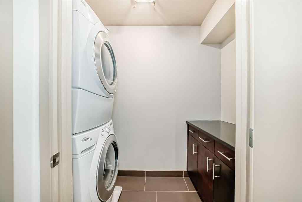 MLS® A2264149 - 2132 27 Avenue SW in Richmond Calgary, Residential