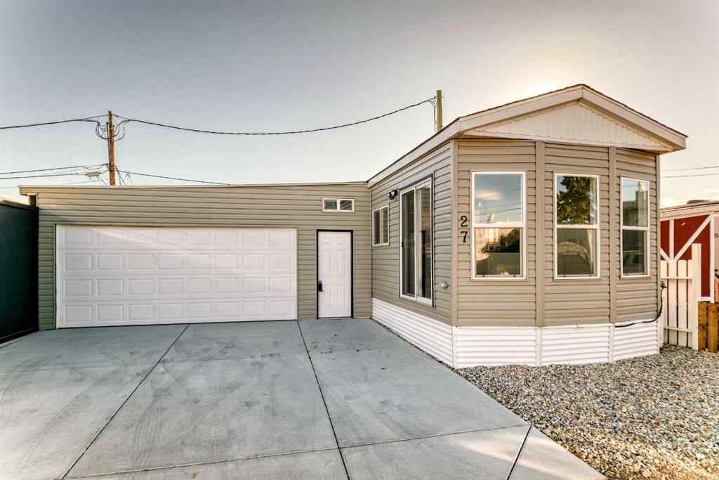 MLS® A2264153 - Unit #27 2106 50 Avenue SE in Forest Lawn Industrial Calgary, Mobile