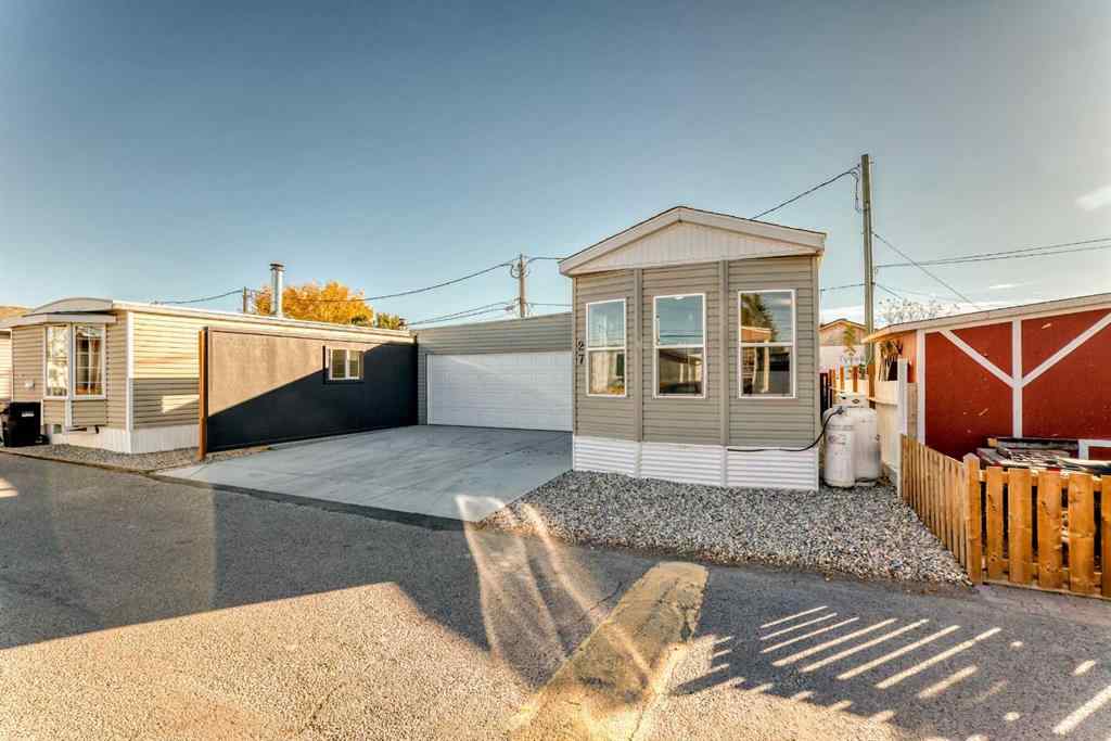 MLS® A2264153 - Unit #27 2106 50 Avenue SE in Forest Lawn Industrial Calgary, Mobile