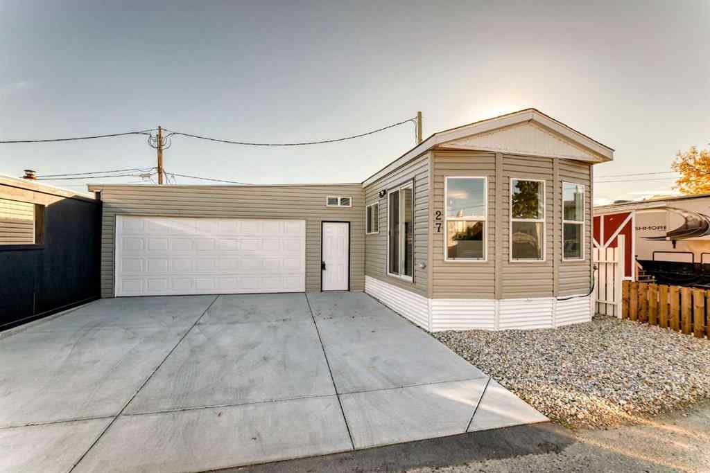 MLS® A2264153 - Unit #27 2106 50 Avenue SE in Forest Lawn Industrial Calgary, Mobile