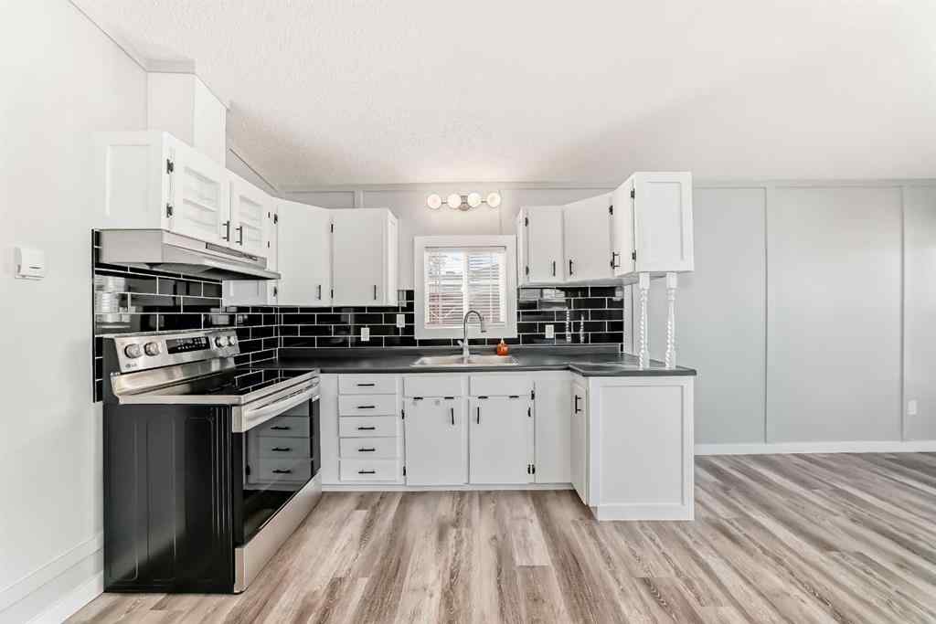 MLS® A2264153 - Unit #27 2106 50 Avenue SE in Forest Lawn Industrial Calgary, Mobile