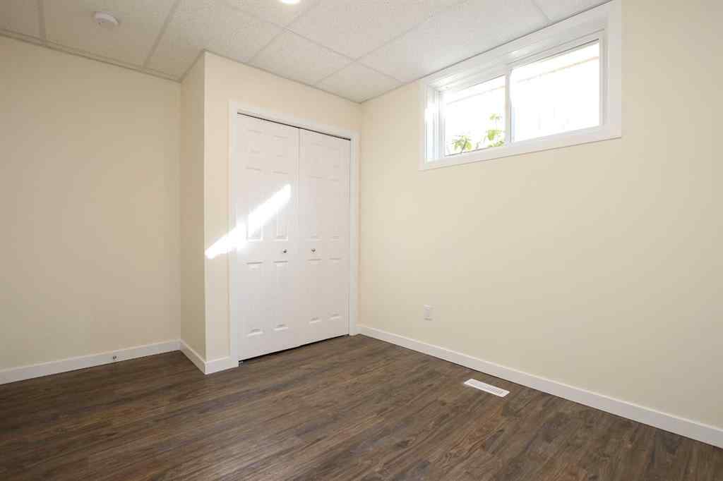 MLS® A2264154 - 27 Gregson Crescent  in Glendale Park Estates Red Deer, Residential