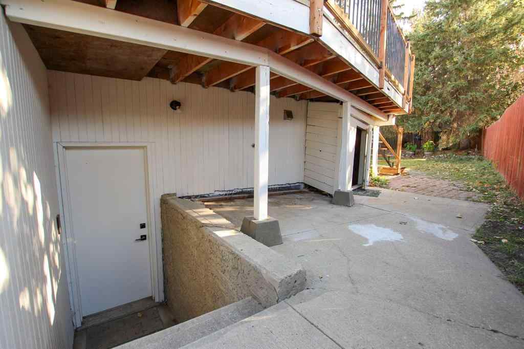 MLS® A2264154 - 27 Gregson Crescent  in Glendale Park Estates Red Deer, Residential