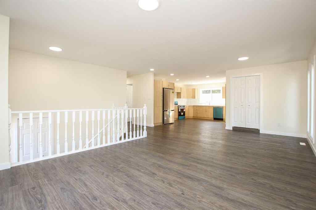 MLS® A2264154 - 27 Gregson Crescent  in Glendale Park Estates Red Deer, Residential