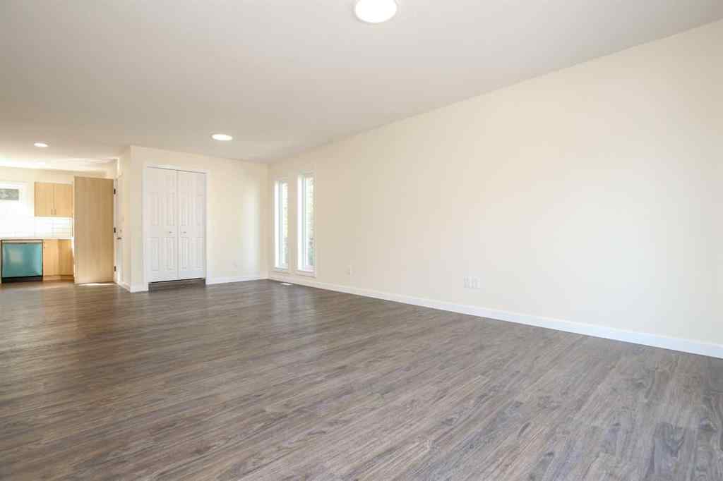 MLS® A2264154 - 27 Gregson Crescent  in Glendale Park Estates Red Deer, Residential