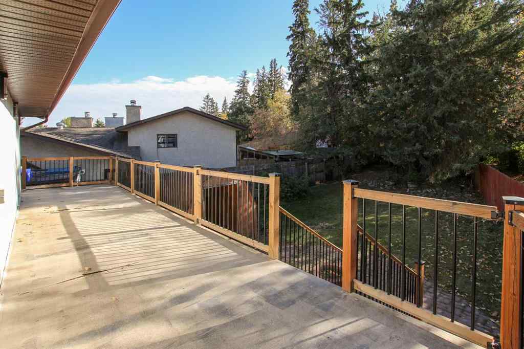 MLS® A2264154 - 27 Gregson Crescent  in Glendale Park Estates Red Deer, Residential