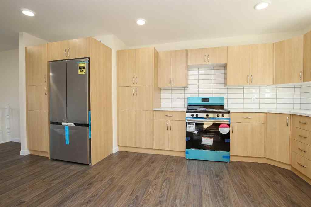 MLS® A2264154 - 27 Gregson Crescent  in Glendale Park Estates Red Deer, Residential