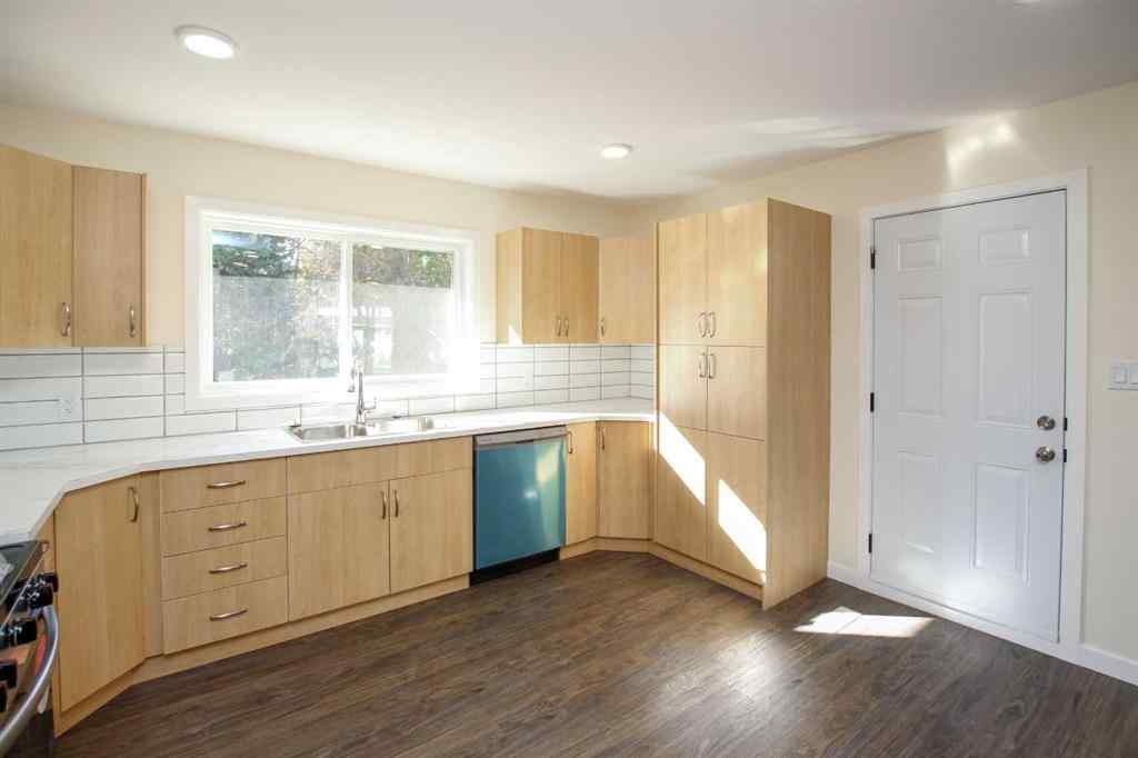 MLS® A2264154 - 27 Gregson Crescent  in Glendale Park Estates Red Deer, Residential