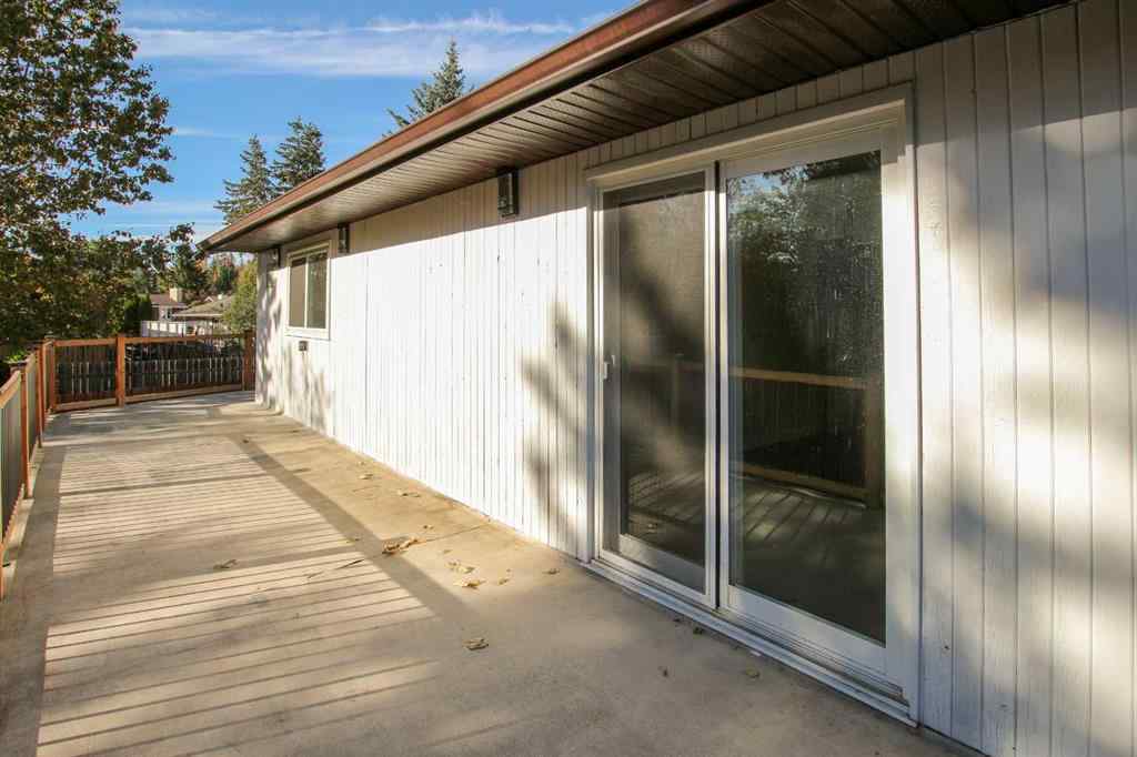 MLS® A2264154 - 27 Gregson Crescent  in Glendale Park Estates Red Deer, Residential