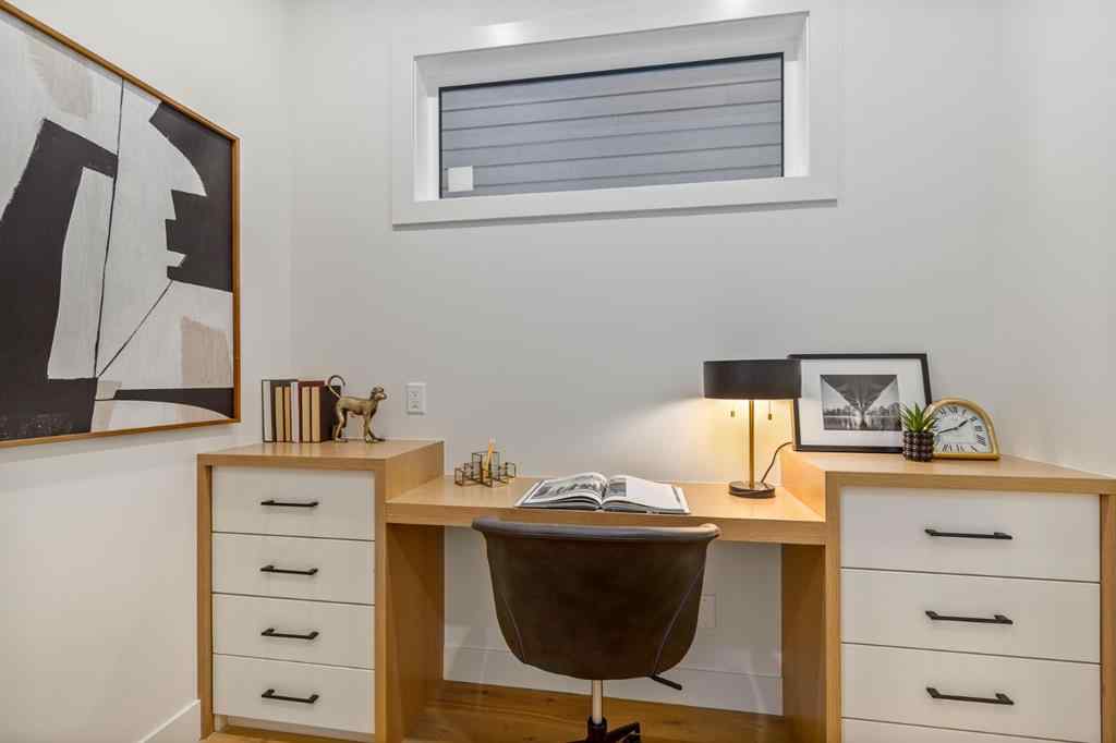 MLS® A2264155 - 727 15 Street NW in Hillhurst Calgary, Residential