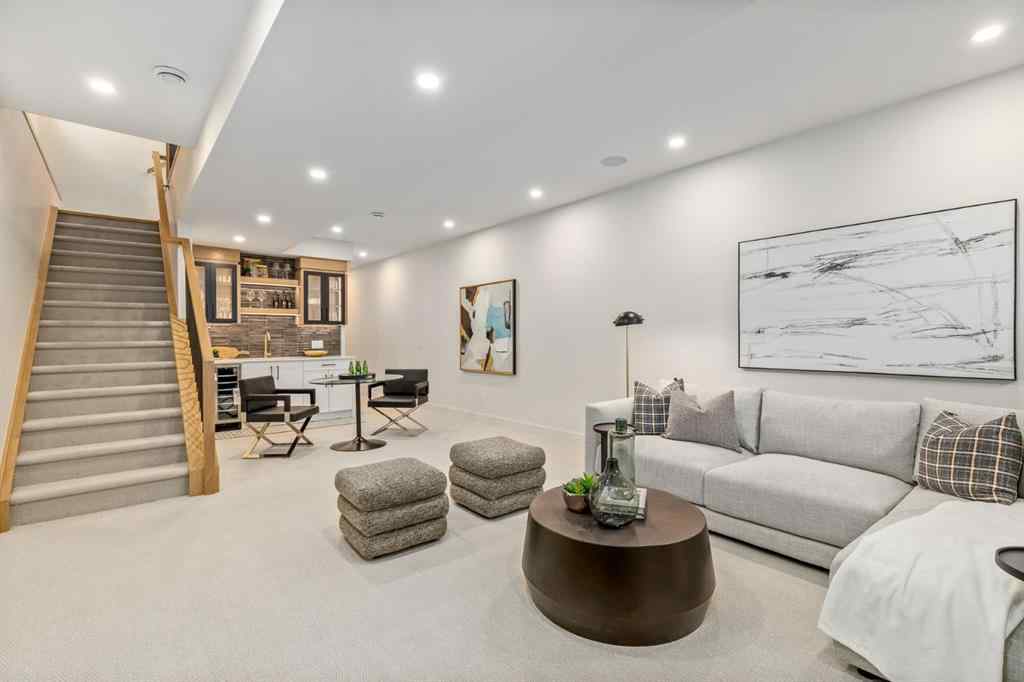 MLS® A2264155 - 727 15 Street NW in Hillhurst Calgary, Residential