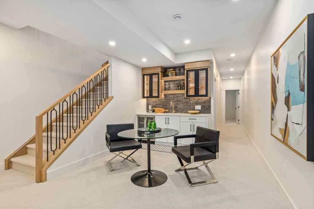 MLS® A2264155 - 727 15 Street NW in Hillhurst Calgary, Residential