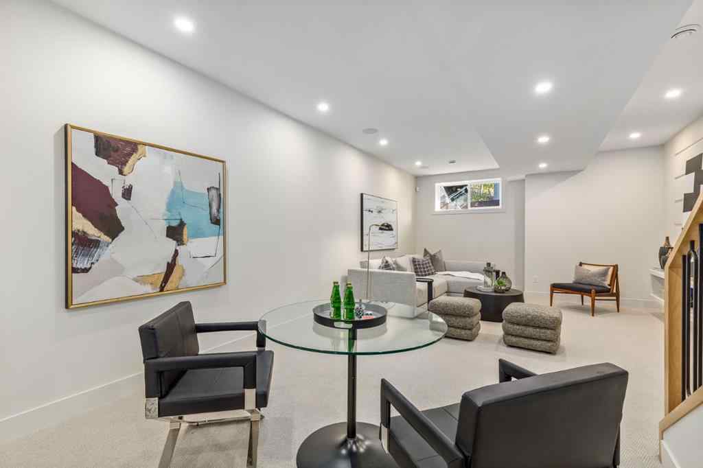 MLS® A2264155 - 727 15 Street NW in Hillhurst Calgary, Residential