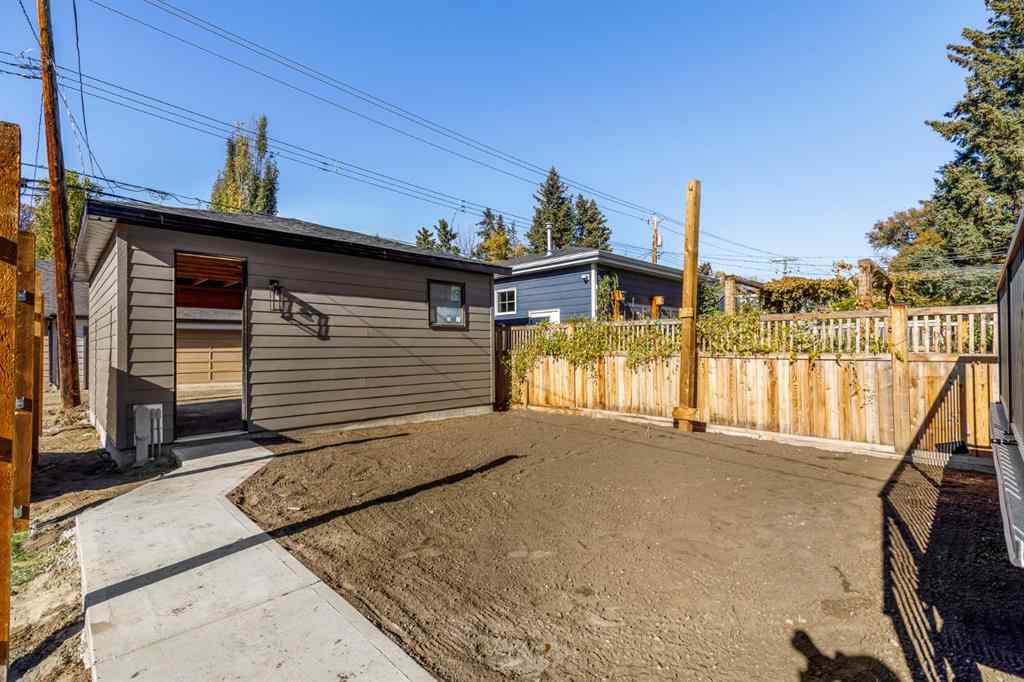 MLS® A2264155 - 727 15 Street NW in Hillhurst Calgary, Residential