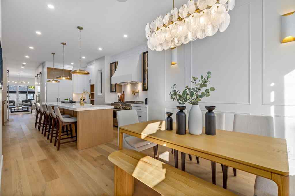 MLS® A2264155 - 727 15 Street NW in Hillhurst Calgary, Residential