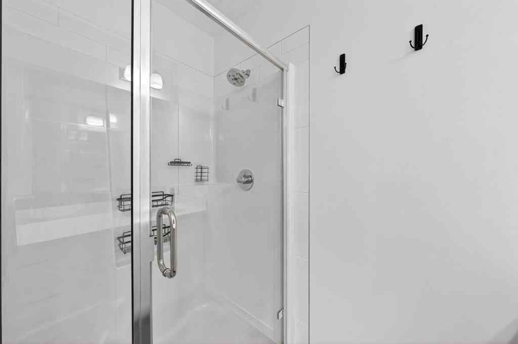 MLS® A2264158 - 675 South Point Heath SW in South Point Airdrie, Residential