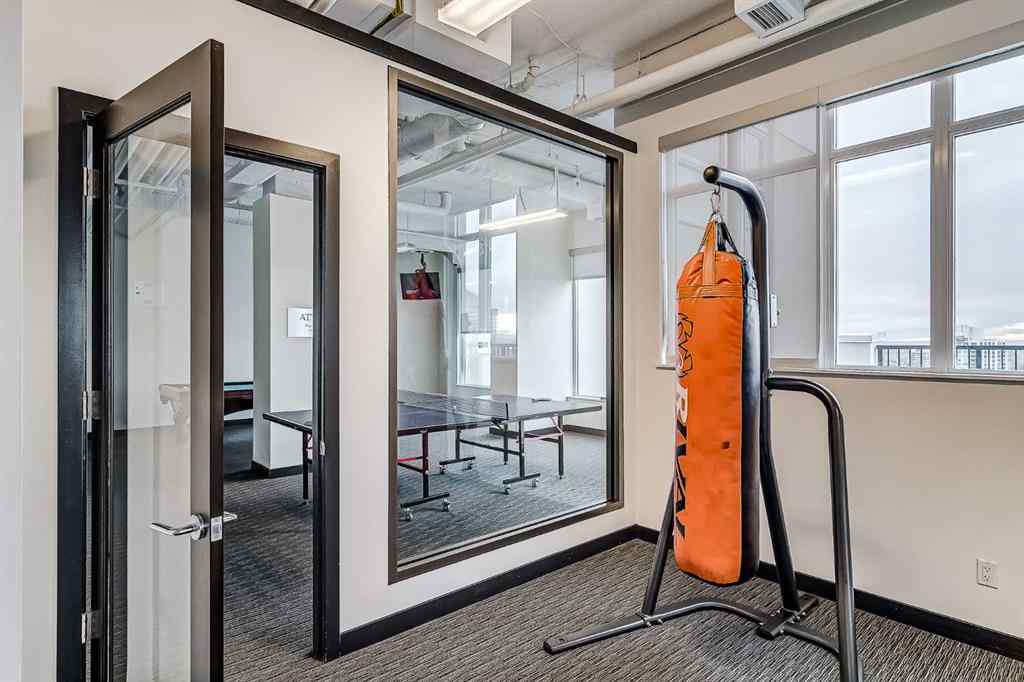 MLS® A2264159 - Unit #3303 930 6 Avenue SW in Downtown Commercial Core Calgary, Residential