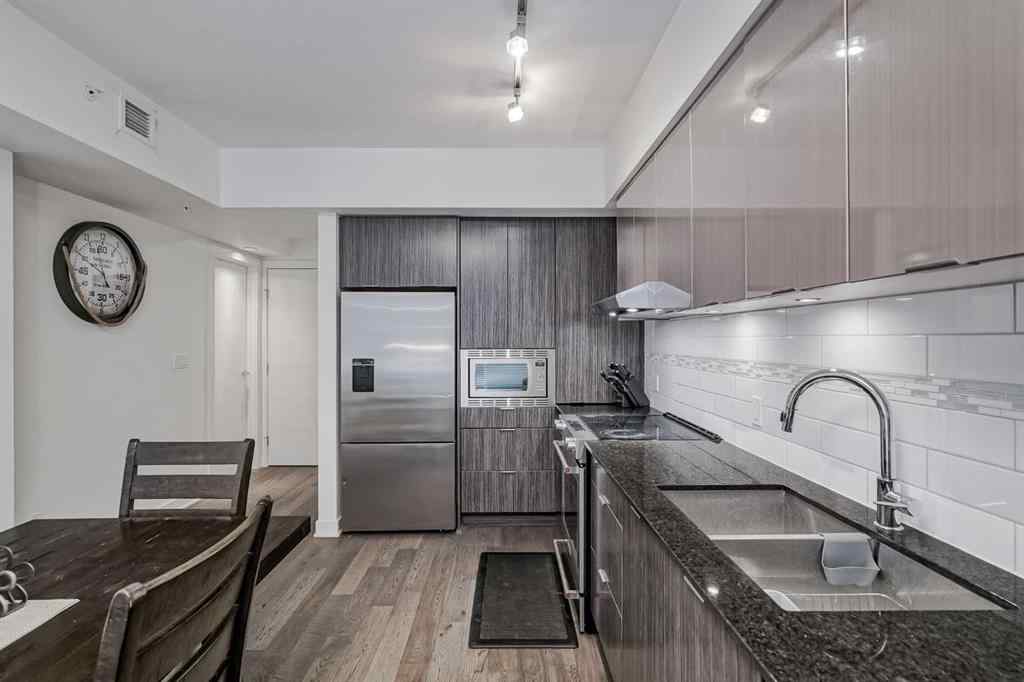 MLS® A2264159 - Unit #3303 930 6 Avenue SW in Downtown Commercial Core Calgary, Residential
