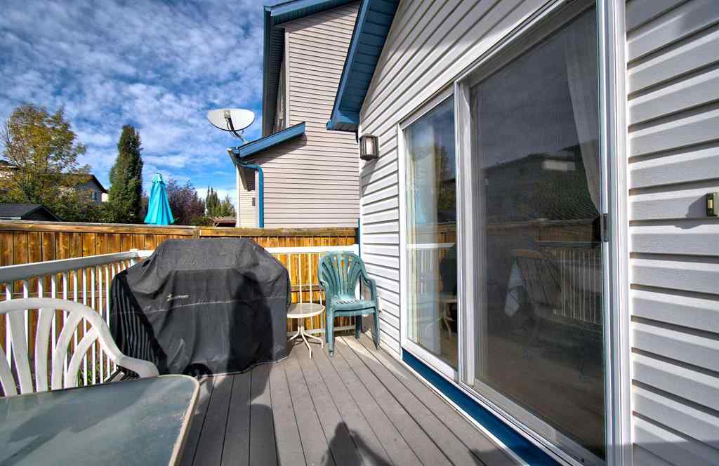 MLS® A2264160 - 209 Sagewood Place SW in Sagewood Airdrie, Residential