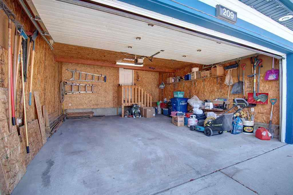 MLS® A2264160 - 209 Sagewood Place SW in Sagewood Airdrie, Residential
