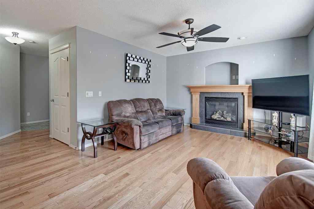MLS® A2264160 - 209 Sagewood Place SW in Sagewood Airdrie, Residential