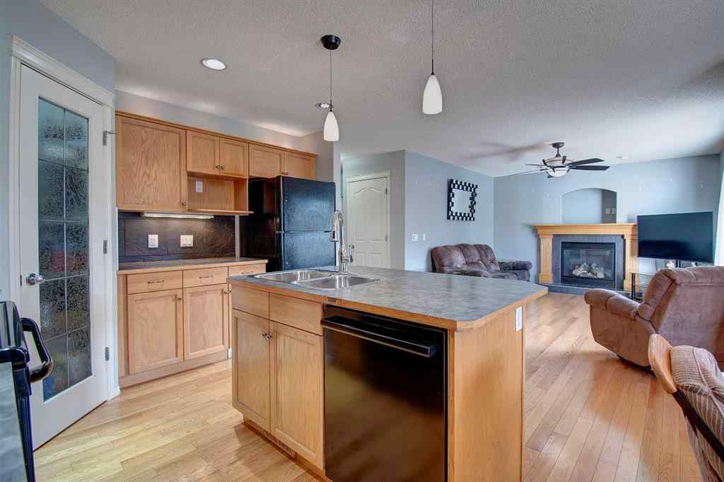 MLS® A2264160 - 209 Sagewood Place SW in Sagewood Airdrie, Residential