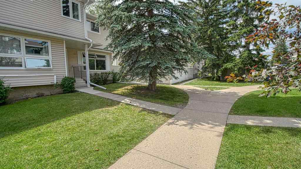 MLS® A2264163 - 123 Woodsman Lane SW in Woodbine Calgary, Residential