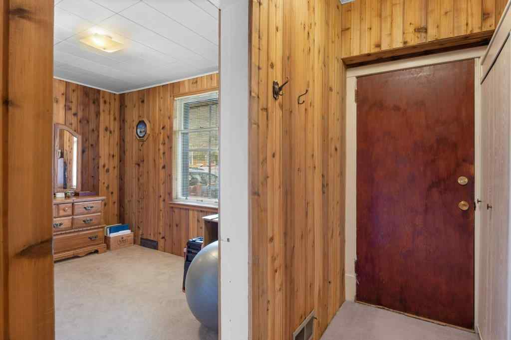 MLS® A2264167 - 412 Cougar Street  in NONE Banff, Residential