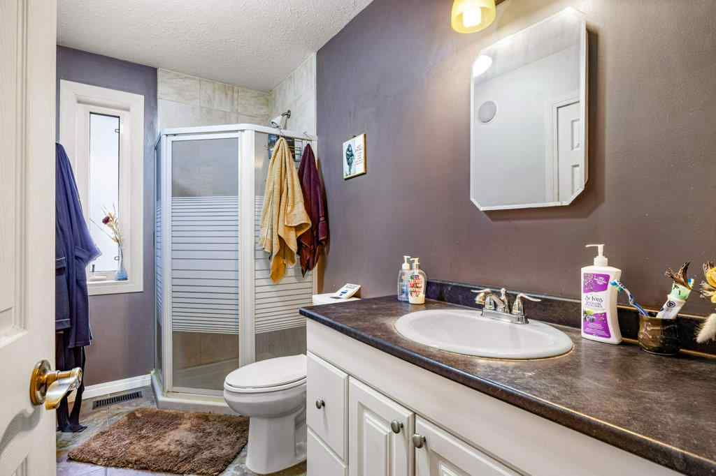 MLS® A2264167 - 412 Cougar Street  in NONE Banff, Residential